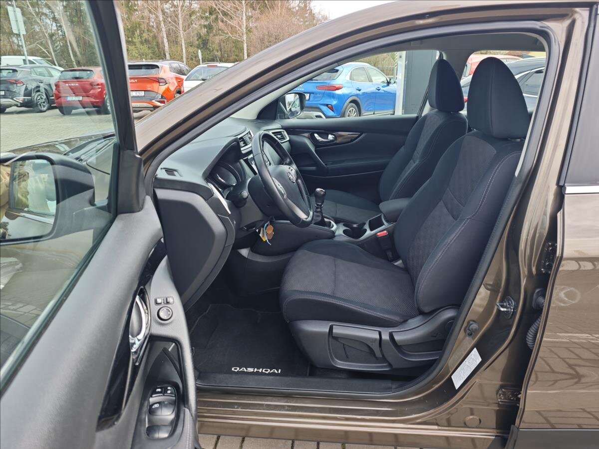 Nissan Qashqai SUV / Terénní 1,2 l 85 kw