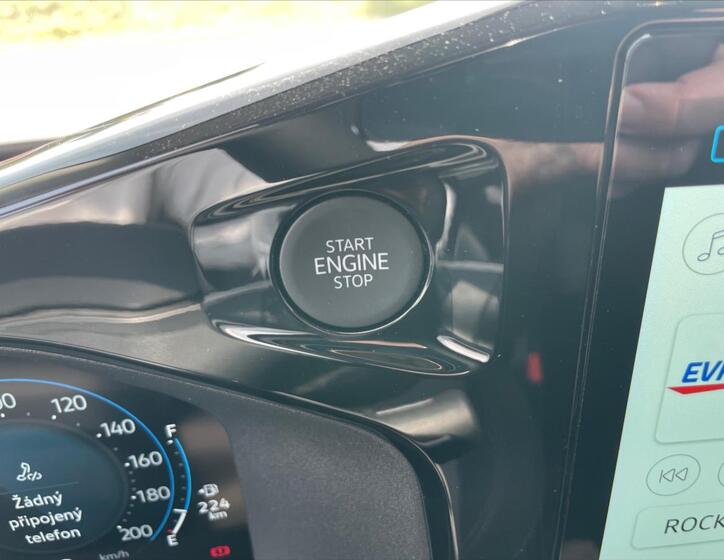 Volkswagen Caravelle 10