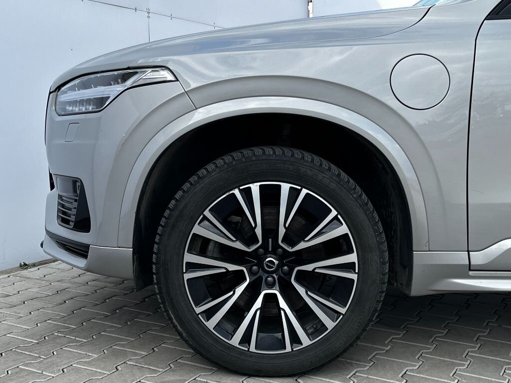 Volvo XC90 SUV / Terénní 2,0 l 335 kw