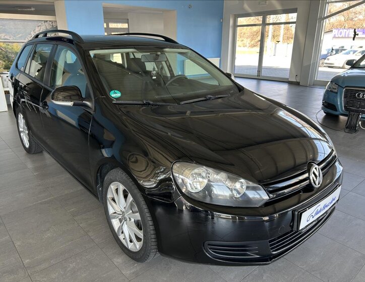 Volkswagen Golf Kombi 1,6 l 77 kw