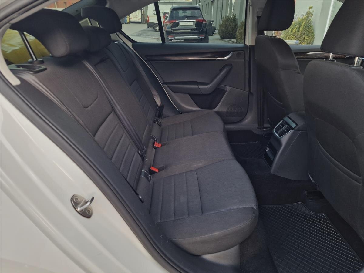 Škoda Octavia Sedan / Limuzína 2,0 l 110 kw