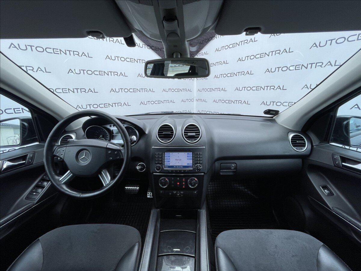 Mercedes-Benz Třídy M SUV / Terénní 3,5 l 200 kw