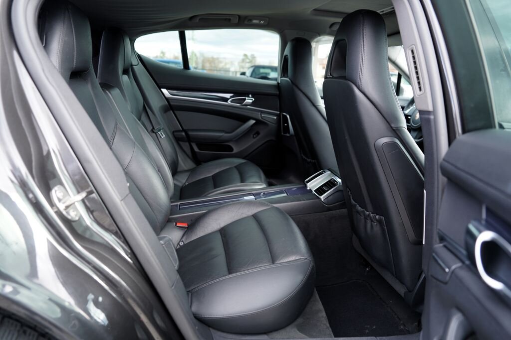 Porsche Panamera Sedan 3,6 l 220 kw