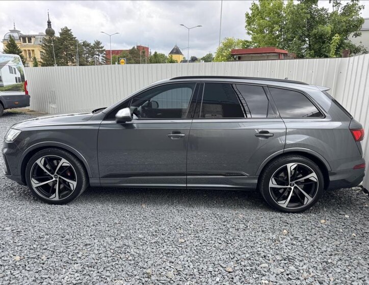 Audi SQ7 Kombi 4,0 l 320 kw