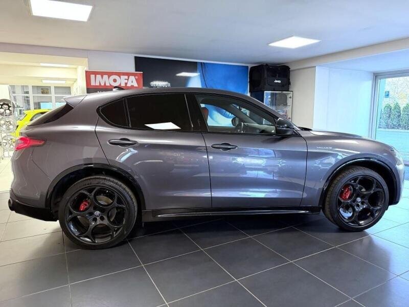Alfa Romeo Stelvio SUV / Terénní 2,0 l 206 kw