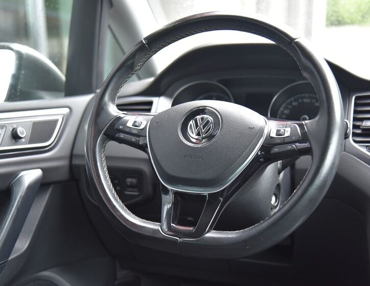 Volkswagen Golf Sportsvan MPV 1,2 l 81 kw