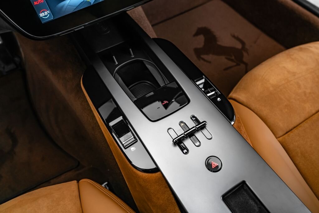 Ferrari Ostatní Kupé 3,9 l 471 kw
