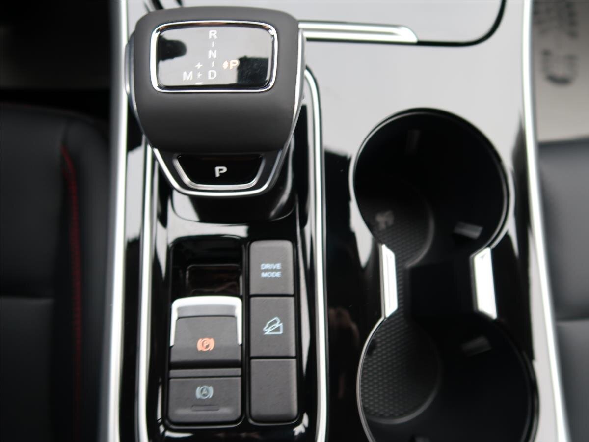 Dongfeng T5 EVO SUV 1,5 l 130 kw