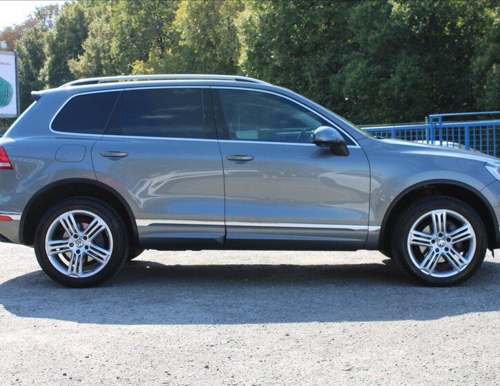 Volkswagen Touareg 4