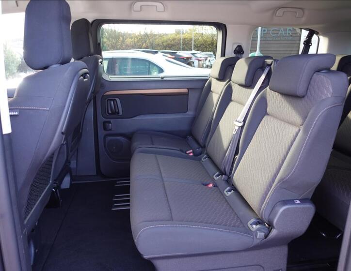 Toyota ProAce Verso 11