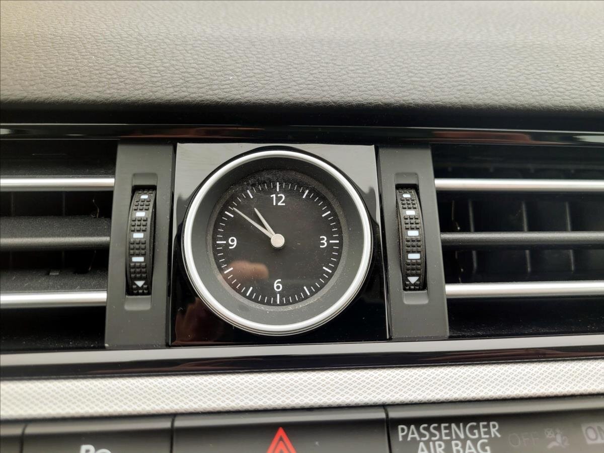 Volkswagen Passat Kombi 1,6 l 88 kw