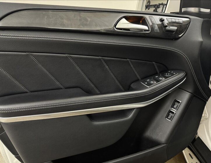 Mercedes-Benz GL SUV 3,0 l 190 kw