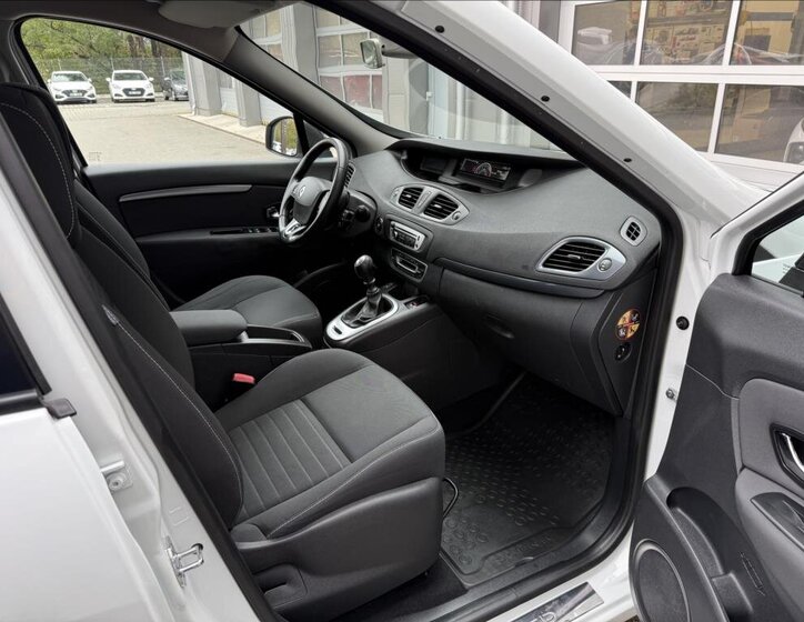 Renault Scénic Hatchback 1,5 l 81 kw