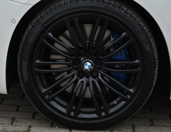 BMW Řada 5 Sedan / Limuzína 3,0 l 250 kw