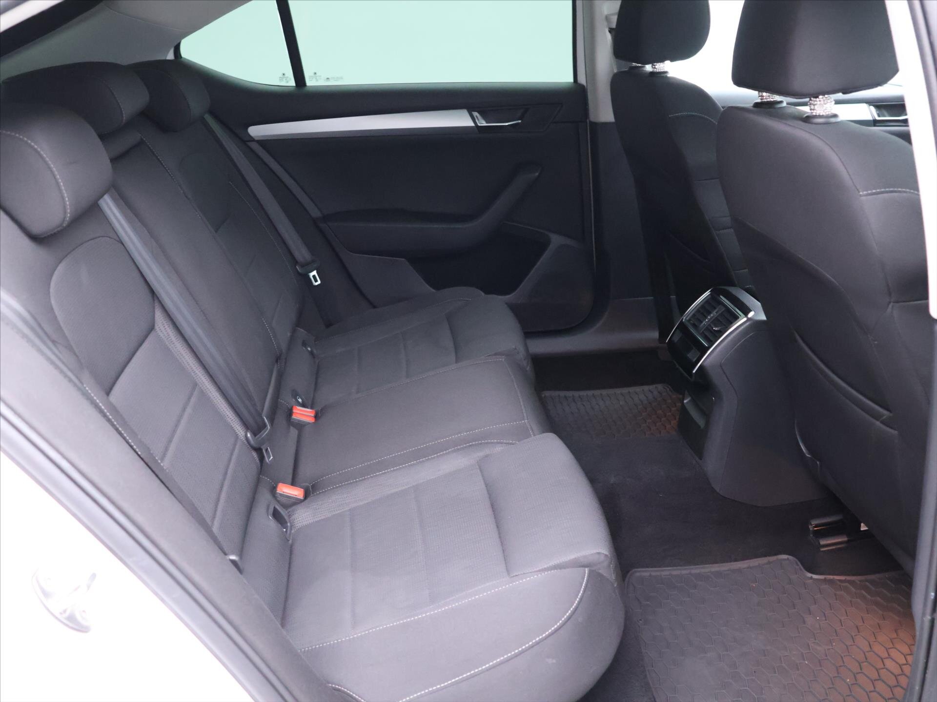 Škoda Superb Sedan 2,0 l 110 kw