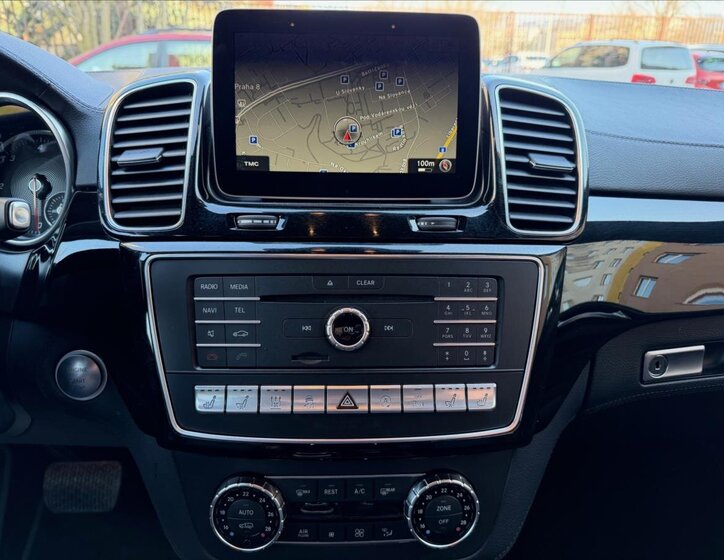 Mercedes-Benz GLS SUV / Terénní 3,0 l 190 kw