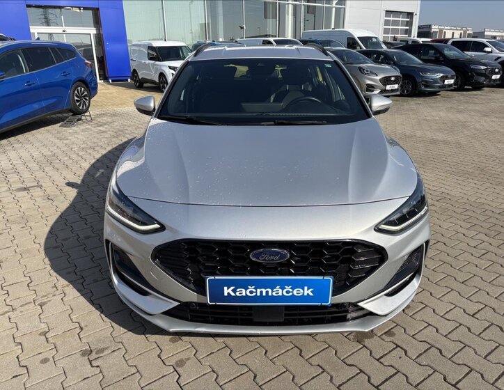 Ford Focus Kombi 999,0 92 kw