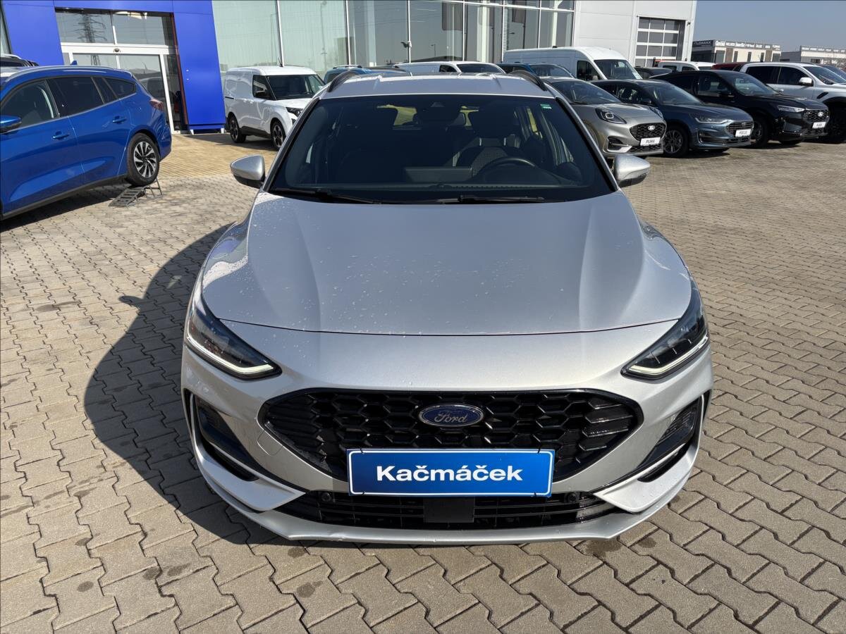 Ford Focus Kombi 999,0 92 kw