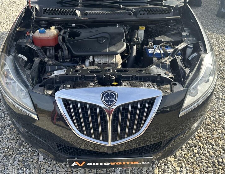 Lancia Delta Hatchback 1,4 l 88 kw