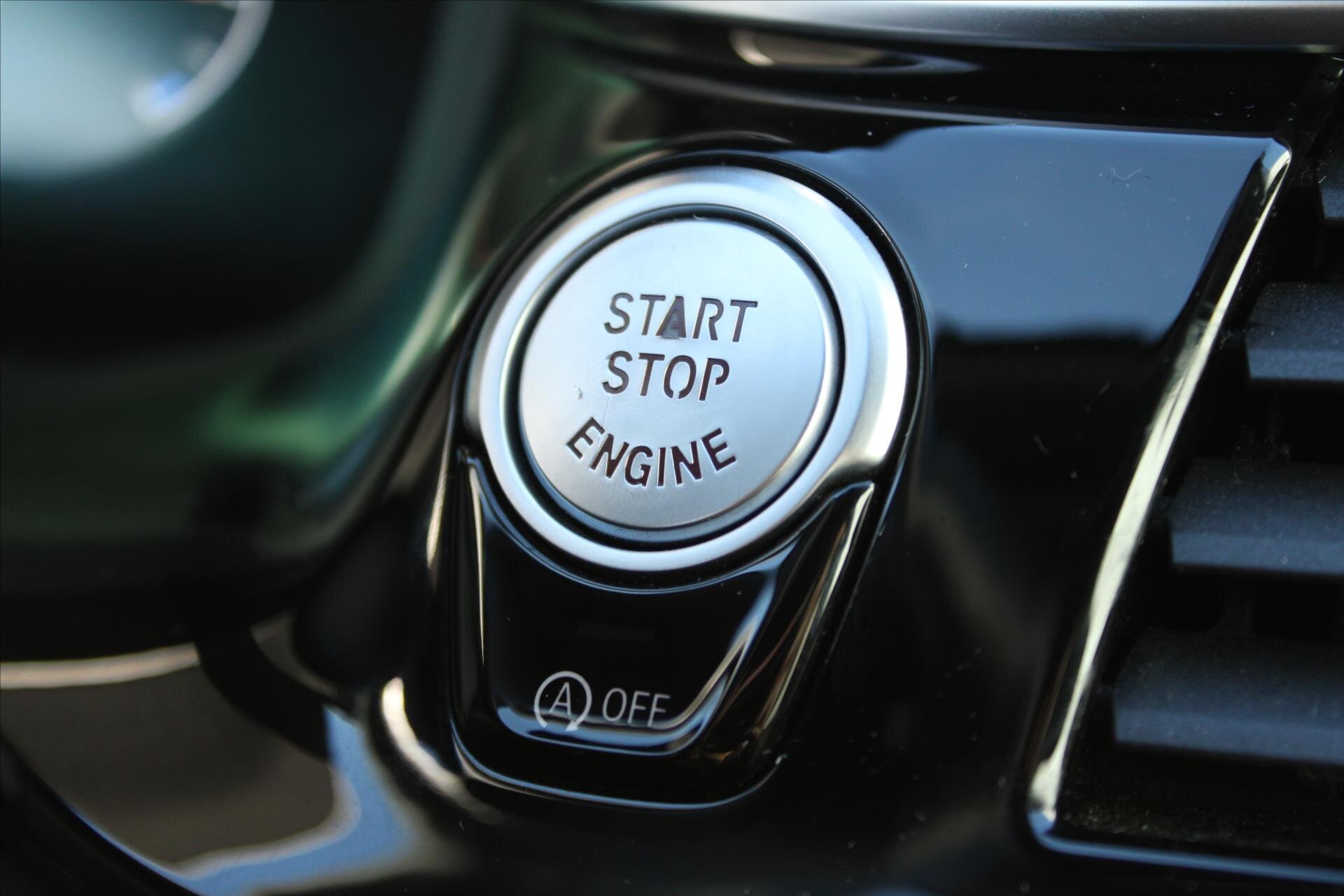 BMW Řada 5 Sedan 3,0 l 250 kw