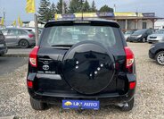 Toyota RAV4 SUV / Terénní 2,0 l 112 kw