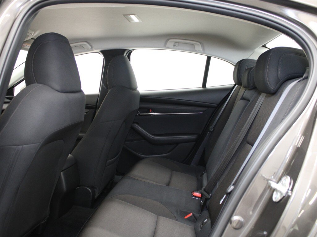 Mazda 3 Sedan / Limuzína 2,0 l 90 kw