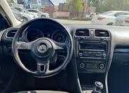 Volkswagen Golf 9