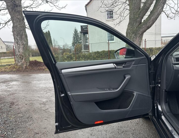 Škoda Superb Kombi 2,0 l 140 kw