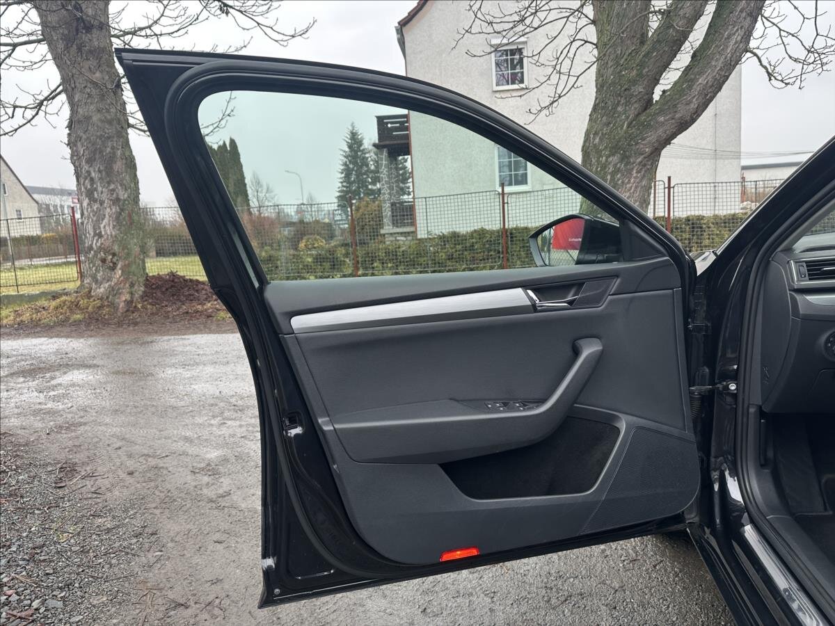 Škoda Superb Kombi 2,0 l 140 kw