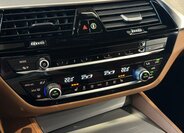 BMW Řada 5 Kombi 3,0 l 195 kw