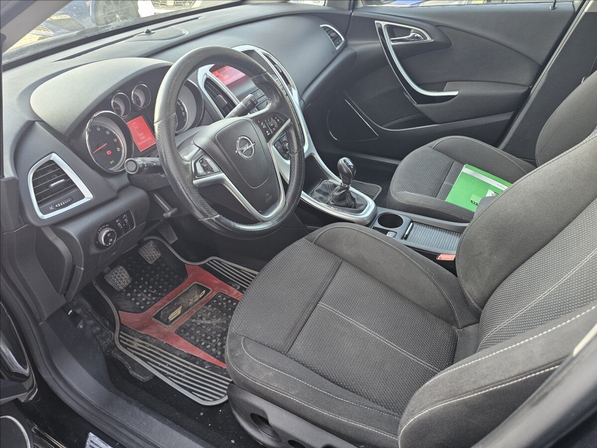 Opel Astra Hatchback 1,6 l 132 kw