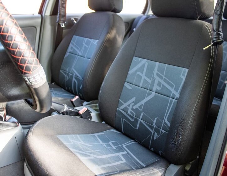 Škoda Octavia Sedan / Limuzína 1,6 l 55 kw