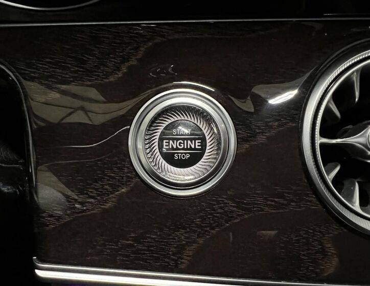 Mercedes-Benz Třídy E 28