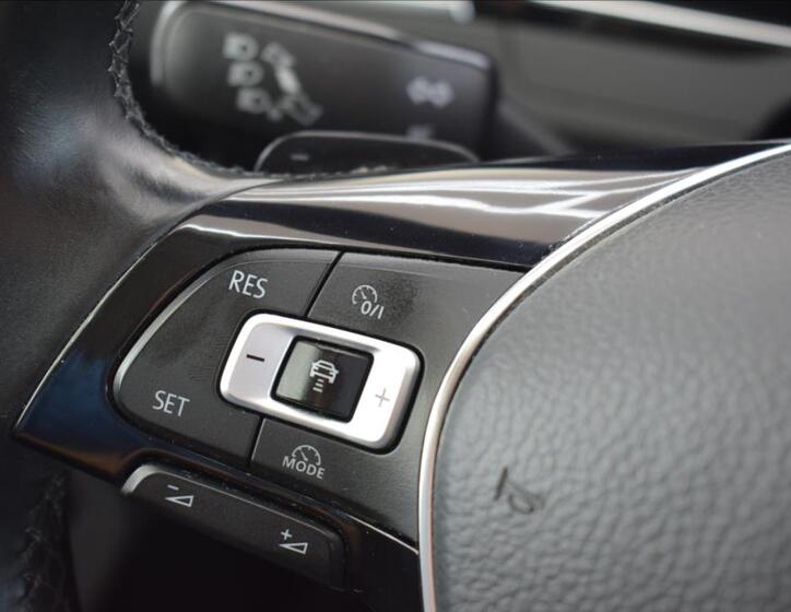 Volkswagen Passat 35