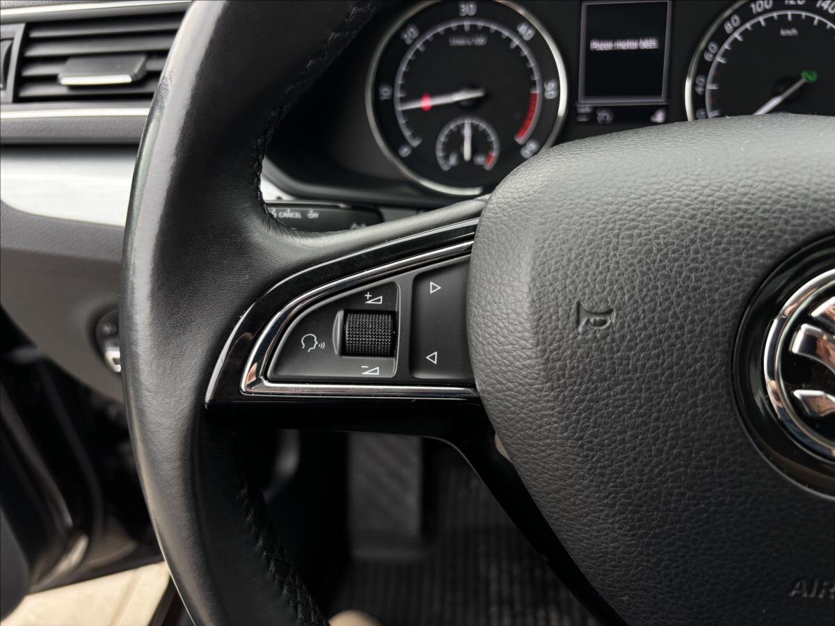 Škoda Superb Sedan / Limuzína 2,0 l 140 kw