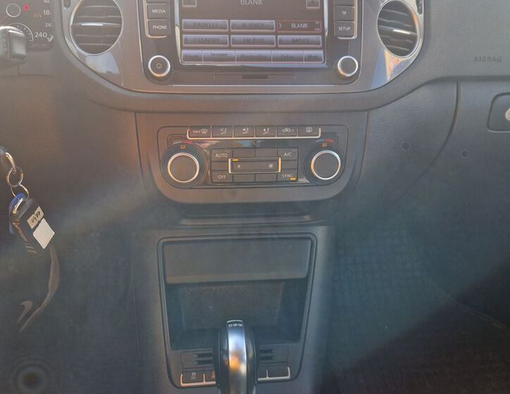 Volkswagen Tiguan 16