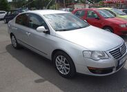 Volkswagen Passat 1