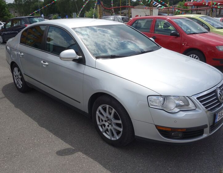 Volkswagen Passat 1