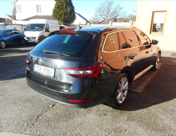 Škoda Superb 5