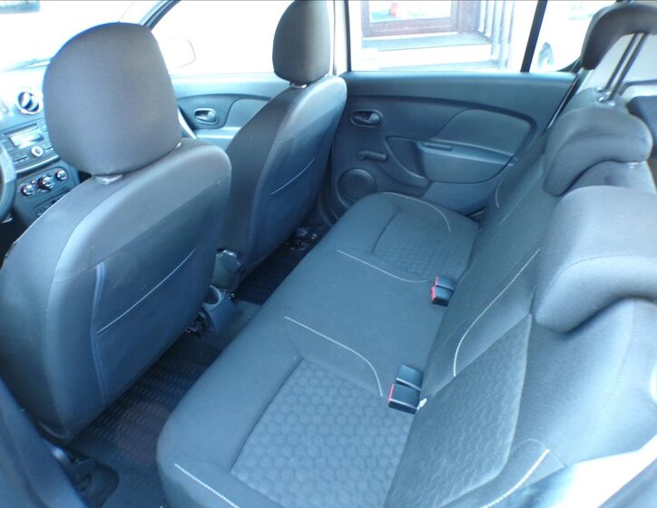 Dacia Sandero Hatchback 1,1 l 54 kw