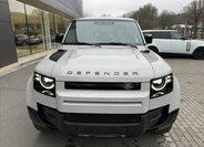 Land Rover Defender 3