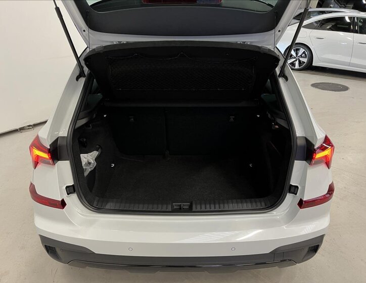 Škoda Kamiq SUV 999,0 85 kw