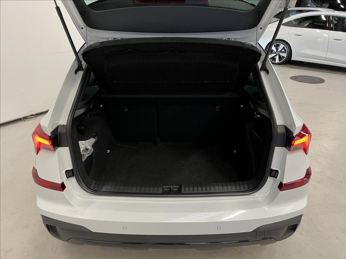 Škoda Kamiq SUV 999,0 85 kw