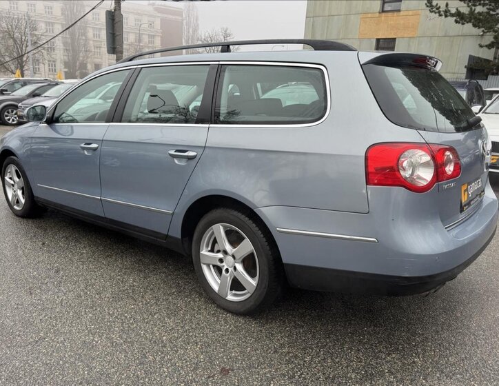 Volkswagen Passat Kombi 2,0 l 103 kw