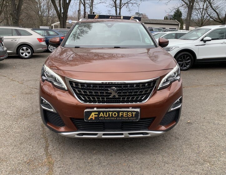 Peugeot 3008 SUV / Terénní 1,2 l 96 kw