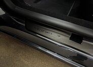 Tesla Model 3 Sedan 0,0 460 kw