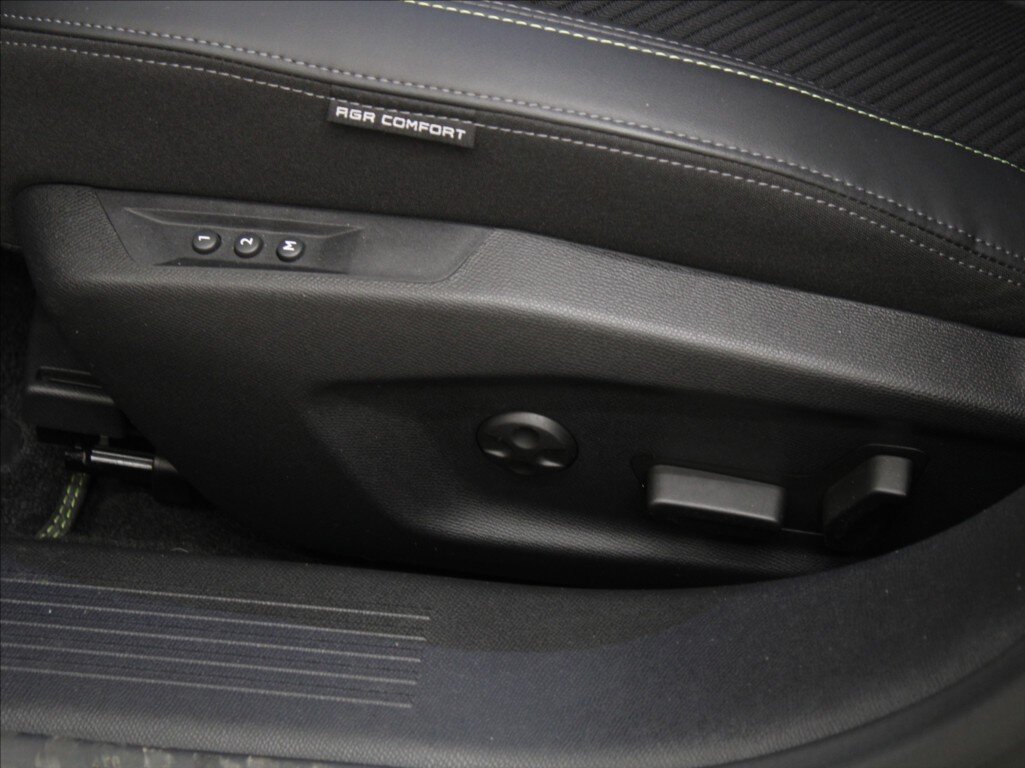 Peugeot 308 Kombi 1,2 l 96 kw