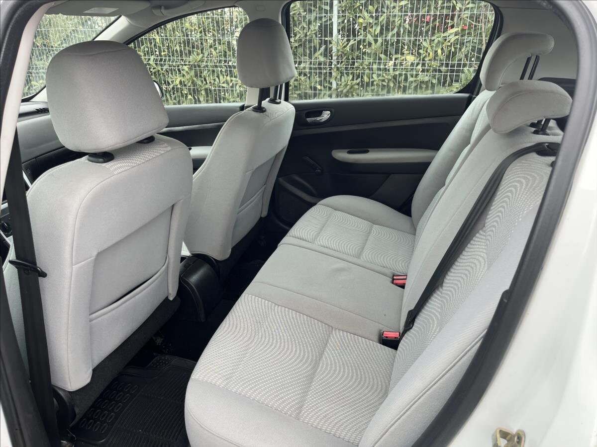 Peugeot 307 Hatchback 1,4 l 65 kw