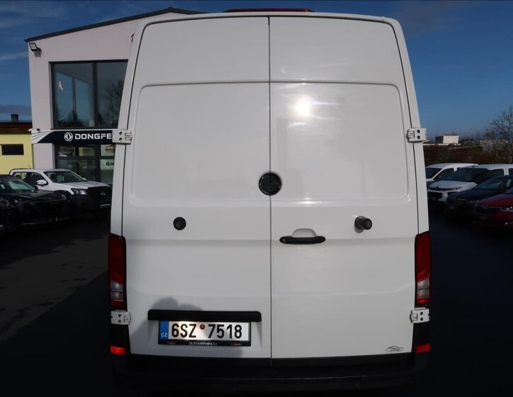 Volkswagen Crafter 8