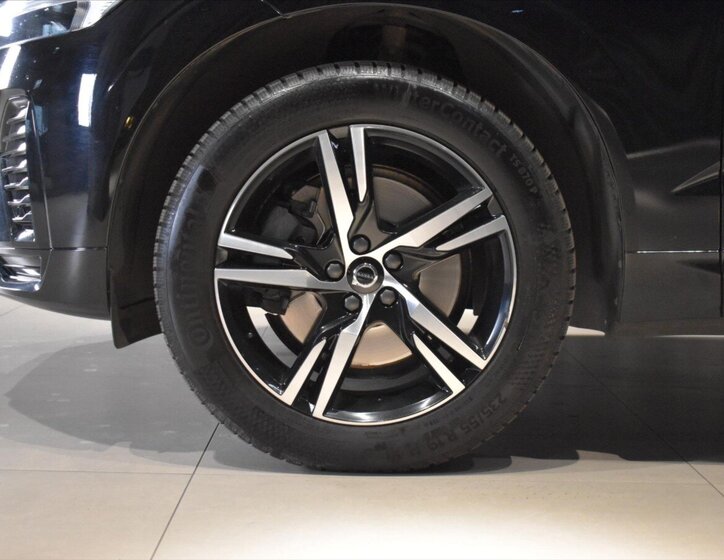 Volvo XC60 SUV / Terénní 2,0 l 145 kw